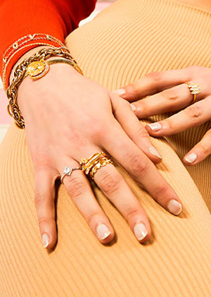 Bagues et bracelets dorés et argentés Mya Bay