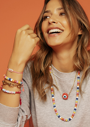 Bracelet et collier pina colada colorés en perles collection été